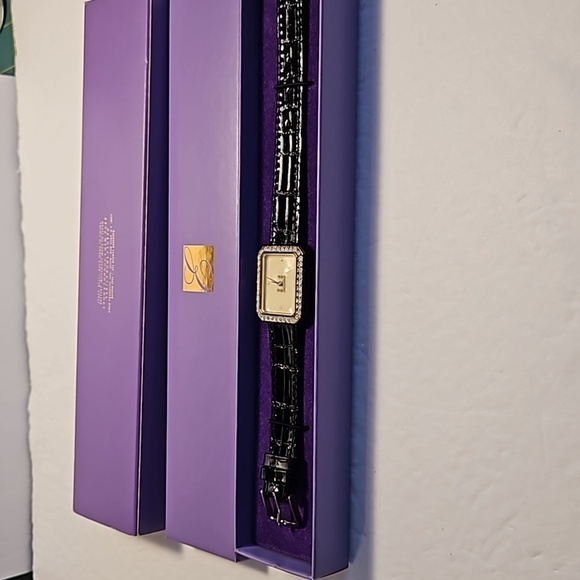 ELIZABETH TAYLOR AVON Rhinestone on Black Strap Watch - Picture 5 of 10